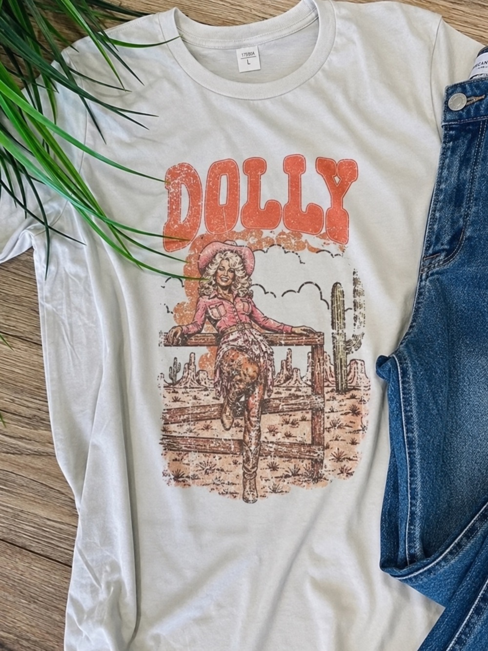 Dolly Graphic Tee — White with Orange Print vintage style